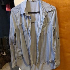 Button down high-low shirt